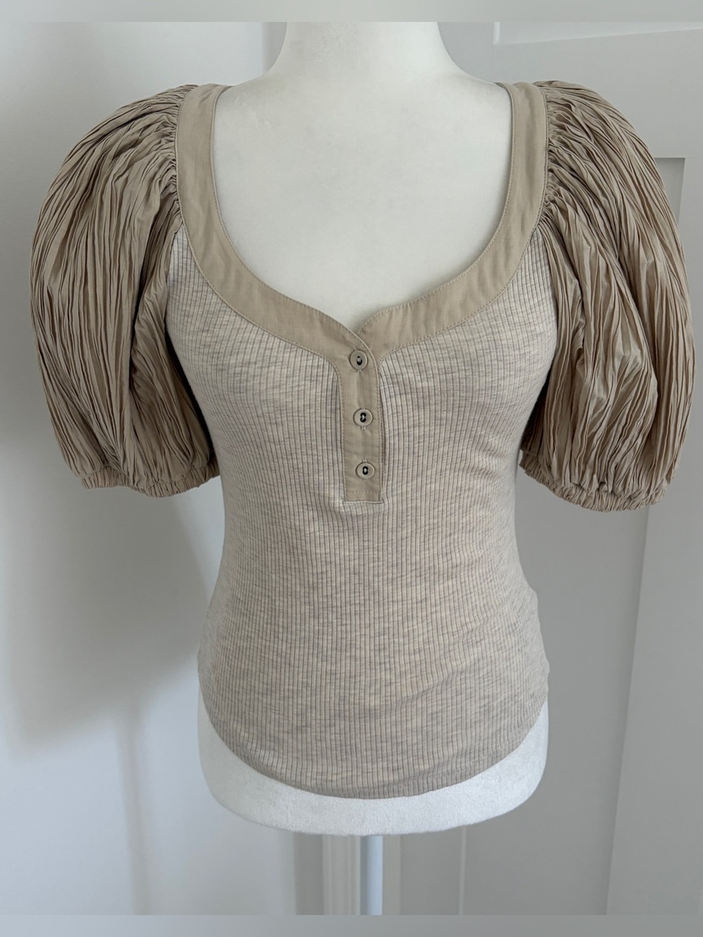 Ulla Johnson Sz S Ribbed Knit Top Pleated Puff Sleeves Beige Henley Boho*R16